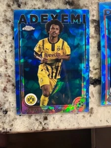 Tarjeta Topps 2024-25 cromo zafiro UEFA Borussia Dortmund Karim Adeyemi #105 - Imagen 1 de 1
