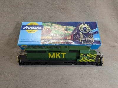 Athearn MKT SD40-2 Powered Extra Detail #620 Locomotive - Image 1 of 4