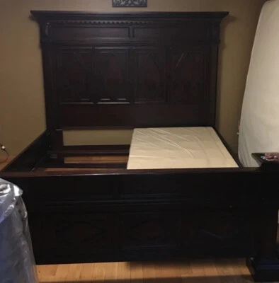 king bed mahogany wood Frames Hardware include. - Image 1 of 4