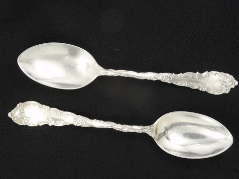 SET of 2  ANTIQUE STERLING WENDELL MANUFACTURING Co JUNIOR ROCOCO SPOON ~ 58.8g Cover