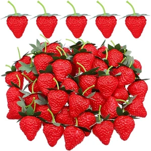 50 Pezzi Plastica Modello Fragola Bambino Ornamento Fragole Finte - Foto 1 di 11