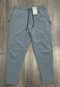 Nike Unlimited Dri-Fit Reißverschluss Bündchen vielseitige Trainingshose Herren Medium - Neu mit Etikett - Bild 1 von 16