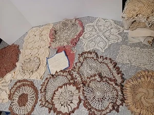 Vintage  Lot of 80 Crochet Lace Doilies Runners Placemats Sizes & Sets - Picture 1 of 10