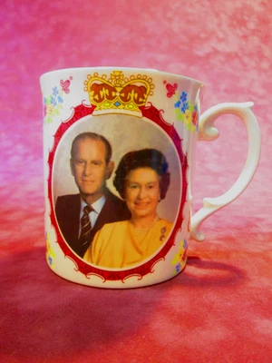 Queen Elizabeth II 40th Wedding to Phillip Anniversary Coffee Cup 1987 - Image 1 of 4