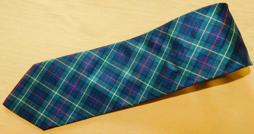 PAUL FREDRICK HECHO EN ITALIA CORBATA A CUADROS MULTICOLOR - CORBATAS - CORBATAS DE DISEÑADOR. Foto 1 de 3