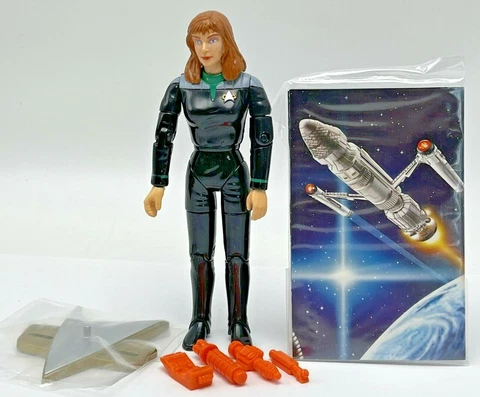Vintage Star Trek First Contact Dr Beverly Crusher Action Figure Playmates 1996 Cover