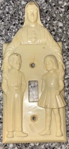 Vintage Hartland Kunststoff Jungfrau Maria Kinder Lichtschalter Wandplatte Abdeckung P6 - Bild 1 von 2