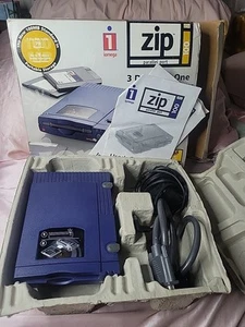 iOmega ZIP 100 SCSI Parallel Port External Drive Z100S2 PC - Afbeelding 1 van 2