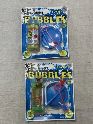 Lote 2 Juego de Pipa Burbujas de Jabón Gigantes Nuevo de Colección EE. UU. 70 Nuevo Stock Antiguo Foto 1 de 4