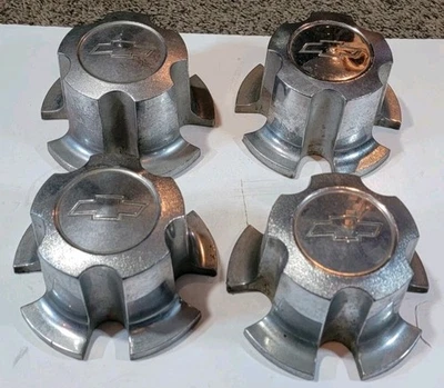 Lote de 4 tapas centrales 70-81 Chevrolet Camaro, Chevelle, Nova, El Camino 3984554 Foto 1 de 4