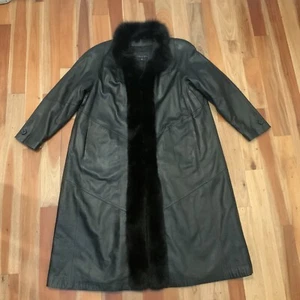 Gallery Woman Plus 2X Full Length Black Leather Fox Fur Tuxedo Coat Insulated - Picture 1 of 14