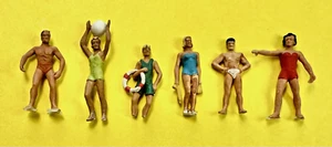 Preiser #70 HO Scale Recreation & Sports/Beachgoers Mid-Century Dress/Set of 6 - Picture 1 of 3