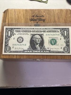 Series 2017 A $1: Alternating Fancy Serial # B94743474B - Image 1 of 4