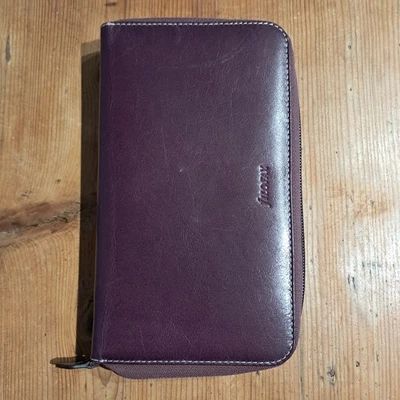 Filofax Malden Zip Compact Organiser Antiqued Leather Purple Uni Work Planner - Image 1 of 4