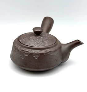 Tea pot Ceramic Japan Style With Flowers - Picture 1 of 8