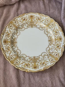 * England COALPORT Collamore Fifth Avenue New York Raised Gold Cabinet Plate - Picture 1 of 12