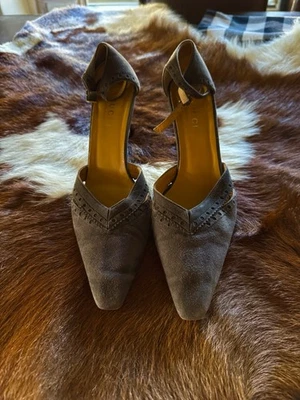 Gucci Chocolate Brown Suede Heels - Image 1 of 4