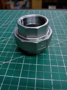 1-1/2" NPT 316 Stainless Steel Pipe Union Class 150 - Picture 1 of 2