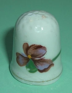 Beautiful Thimble Flower Pattern - Picture 1 of 1