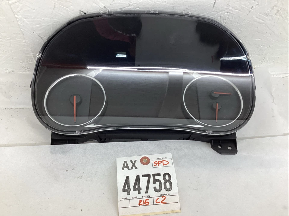 OEM 2017-2019 GMC ACADIA DENALI INSTRUMENT CLUSTER ASSEMBLY 84152898 - Image 1 of 3