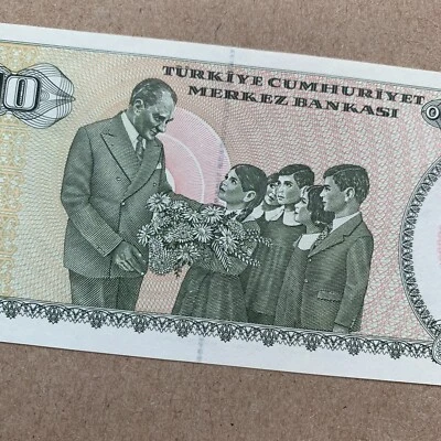 Turkey 10 Lira Small Banknote UNC Mustafa Kemal Ataturk Teachers Day Memorabilia - Image 1 of 3