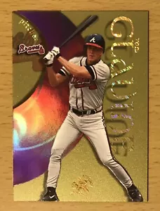 1999 FLEER SKYBOX EX CENTURY ESSENTIAL CREDENTIALS FUTURE TOM GLAVINE #34/88 HOF - Picture 1 of 7