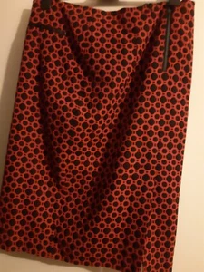 Size 12-14 RED SKIRT - Picture 1 of 1