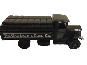 LLEDO DAYS GONE 1034 The Gas Light & Coke Co. 1934 Mack Truck - Picture 1 of 5