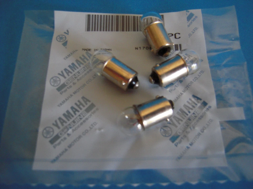 Bombillas YAMAHA ENDURO SPEEDO/TACH RT1, RT2, RT3, DT1, DT3, CT1, CT2, JT2 **OEM** Foto 1 de 1