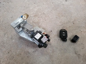 Blocco accensione senza chiave sollevamento facciale Nissan Qashqai J10 - Foto 1 di 2