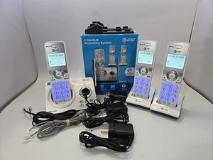 AT&T 3 Phone Handset with Answering System Model DL72310 Tested and Working - Picture 1 of 12