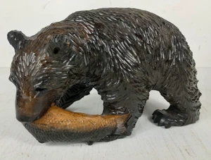 Vintage geschnitzte Holz Bär Figur 9" mit Lachs - Bild 1 von 7