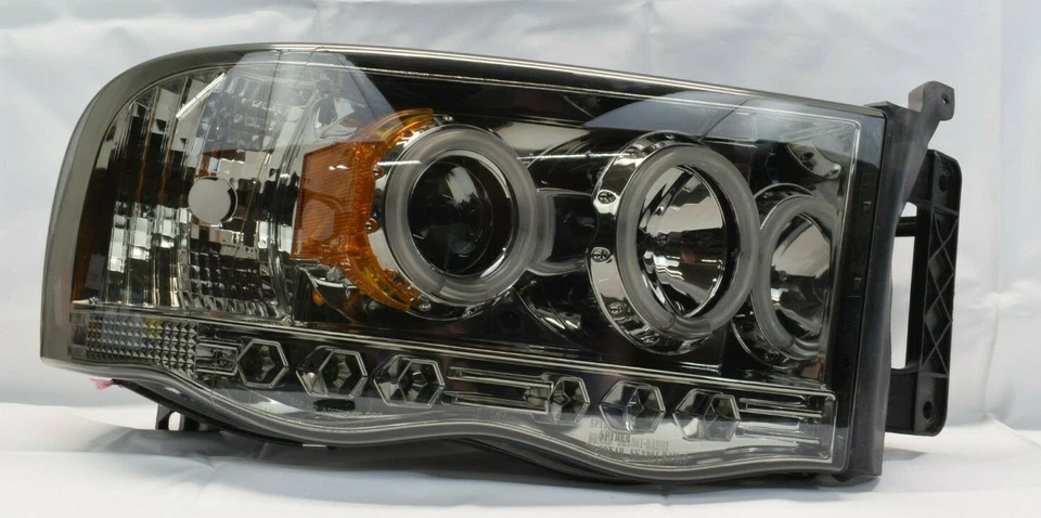 Spyder Auto PRO-YD-DR02-CCFL-SM Dodge RAM 1500/2500/3500 - Изображение 1 из 1