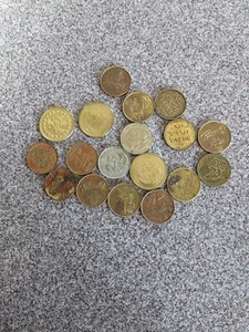 Lot of 20 Random Gaming Arcade Casino Tokens Coins Vintage - Picture 1 of 4