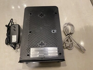 NETGEAR AC1750 680 Mbps 4-portowy gigabitowy bezprzewodowy router AC - Zdjęcie 1 z 4
