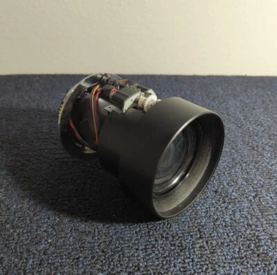 Lente zoom motorizada estándar Sanyo PROBADA para PLC-XT25 y otros Foto 1 de 4