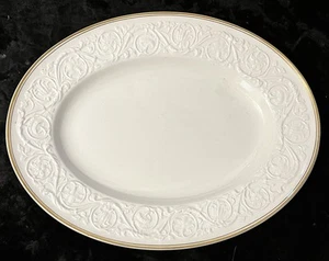 ONE 14" x 9.75" OVAL PLATTER Wedgwood PATRICIAN IVORY with GOLD RIM - NICE! - Picture 1 of 6