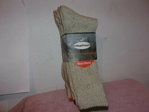 NEW 3-PAC MENS WEARPROOF OUTDOOR CREW GREY-KHAKI & COLORED TRIM SOCKS..SZ. 6-12 - Picture 1 of 4