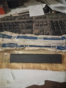 NOS 1979-1980 Buick Riviera PAIR LEFT/RIGHT Front Bumper GUARDS 1260571 - Picture 1 of 2
