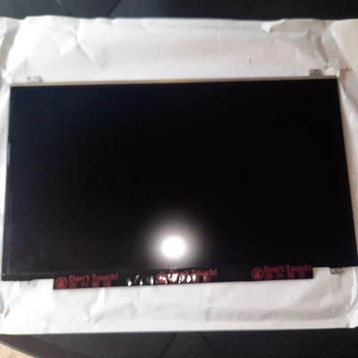 AU Optronics B173HAN0 1.0 Full HD Notebook Display 30 Pins-Matt - Bild 1 von 3