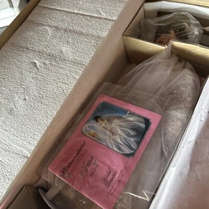 Porcelain Doll Paradise Galleries Treasury Bridal Beauties Collection June NIB - Picture 1 of 6