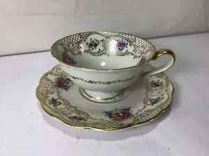 UU16 Royal Bayreuth Bavaria Porcelain Outline in Gold Teacup & Saucer For Adults - Picture 1 of 4