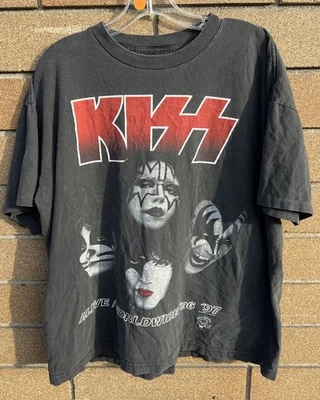 Vintage Kiss Tour T Shirt Alive Worldwide Concert 96-97 USA Made 90s XL - Image 1 of 4