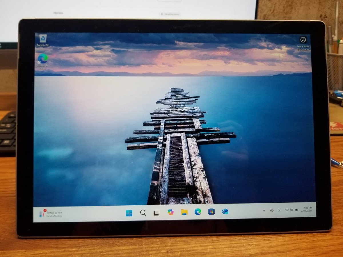 Preços baixos em Microsoft Surface Pro 5 8 GB RAM 128 GB Preços baixos em Microsoft Surface Pro 5 8 GB RAM 128 GB