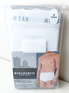 MUNSINGWEAR Men's Full Rise Briefs Kangaroo Pouch Black White 3 Pack Size 38 - Picture 1 of 3