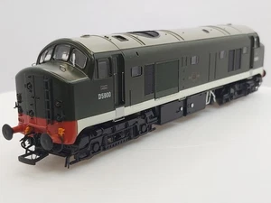 Heljan OO Gauge 2320 BR Green Class 23 Baby Deltic Locomotive D5900 - Immaculate - Picture 1 of 10