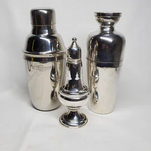 Barware Vintage 2 Cocktail Shakers And 1 Salt Shaker Stirrings Empire & Napier. - Picture 1 of 9