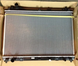 RADIADOR SUZUKI GRAND VITARA II 1.9 DDIS - OE: 1770067J00 - NUEVO!! - Imagen 1 de 2