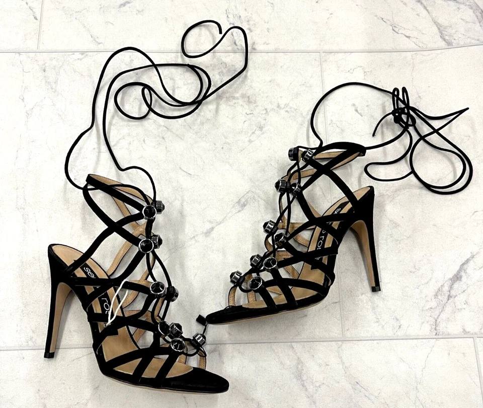 Nueva sandalia de tacón con cordones Sergio Rossi con tiras talla: 36 (US 6) $1,589 Foto 1 de 4