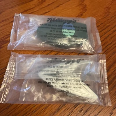 Kellogg’s Star Trek Beam-Up Badge 2009 Romulan and Starfleet Command in Package - Image 1 of 4